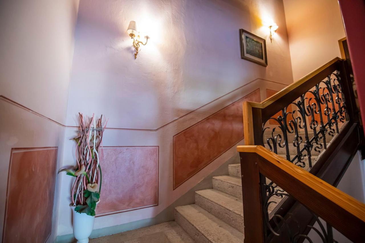 אגורדו Hotel Villa Imperina מראה חיצוני תמונה
